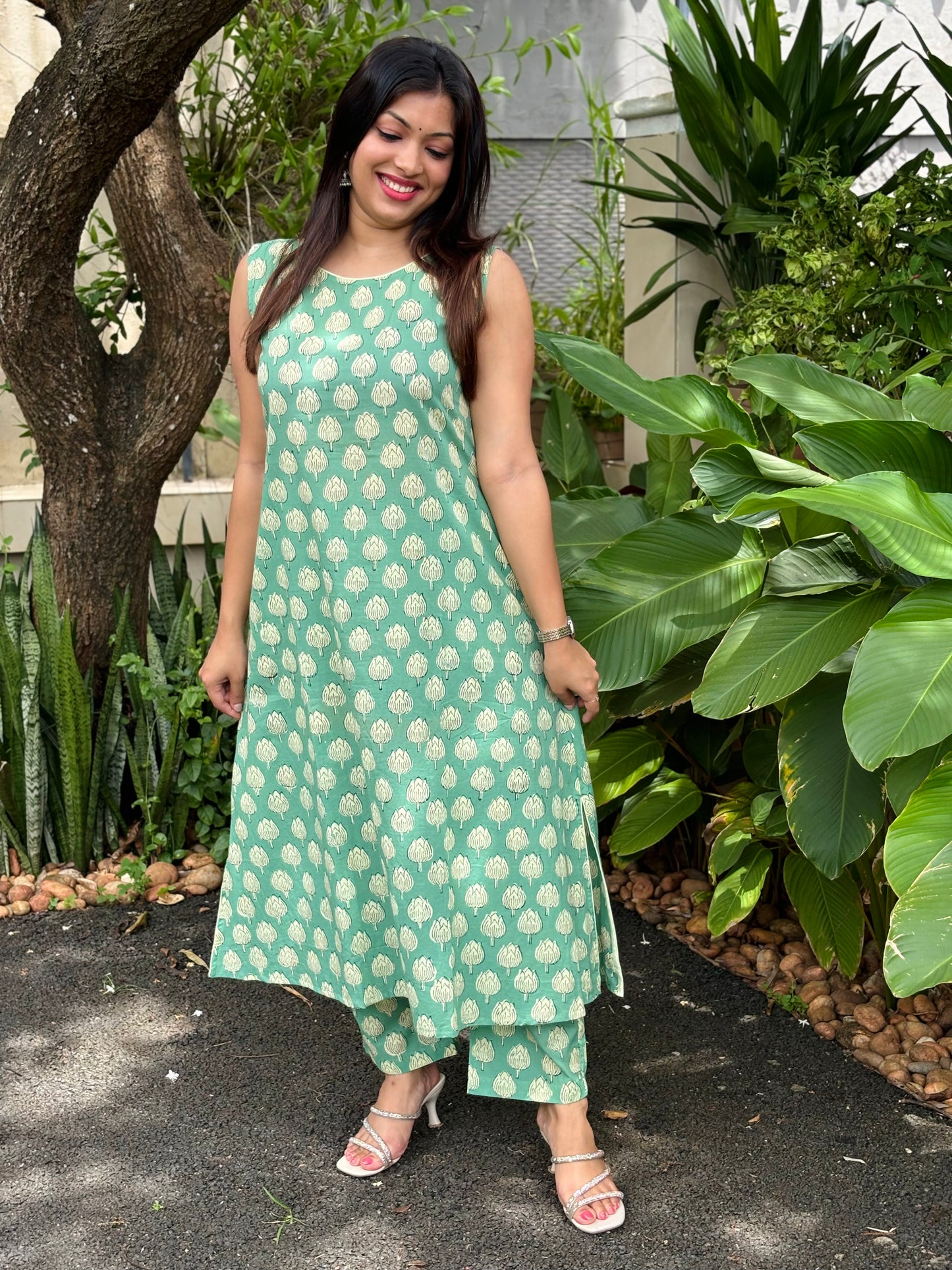 Sea Green Dabu Print Co-ord Set  - (With Attachable Sleeves)