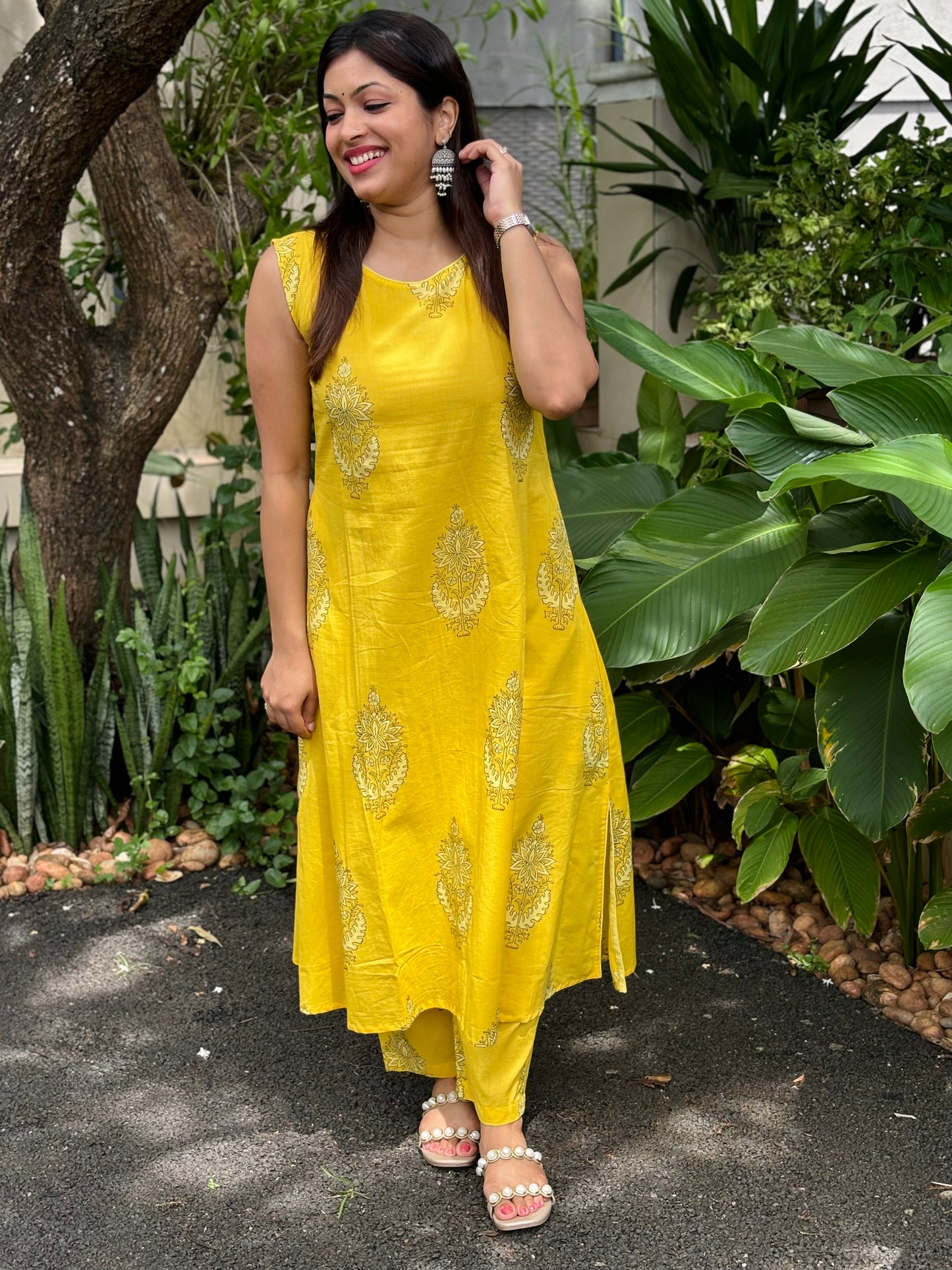 Yellow Dabu Print Co-ord Set  - (With Attachable Sleeves)